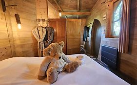 Au Refuge Des 3 Ours - Chambres D'Hotes Et Cabanes